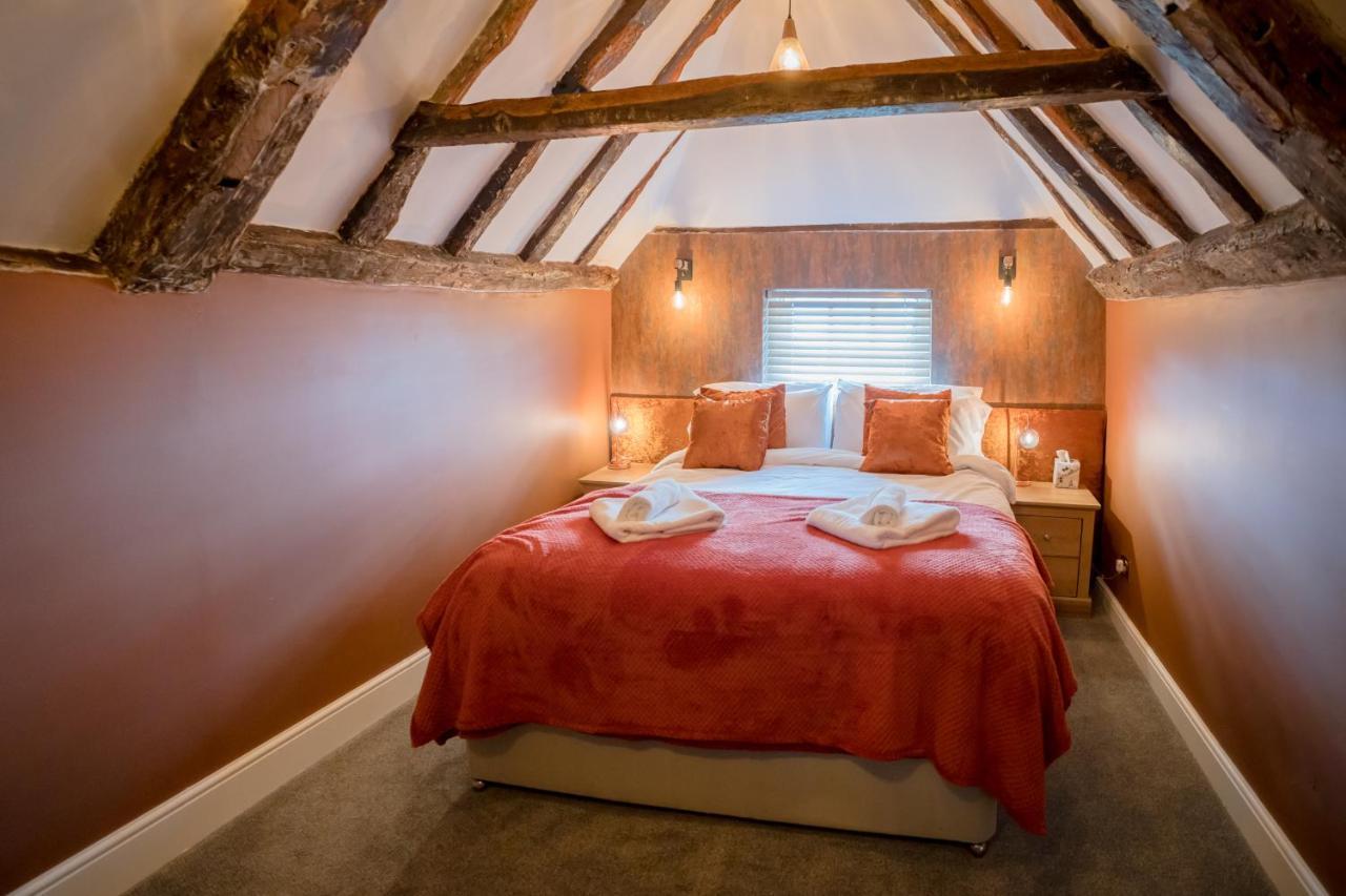 Tottington Manor Hotel Henfield ภายนอก รูปภาพ