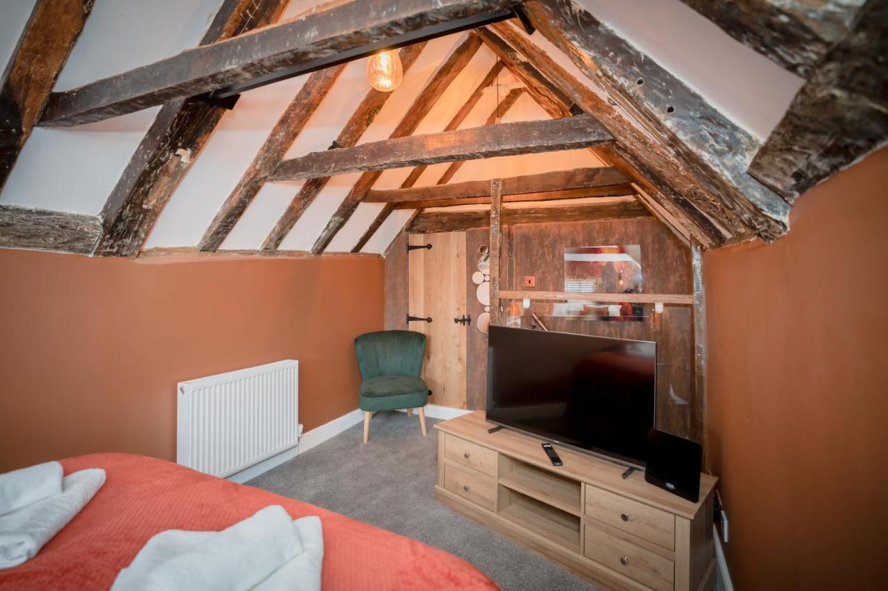 Tottington Manor Hotel Henfield ภายนอก รูปภาพ