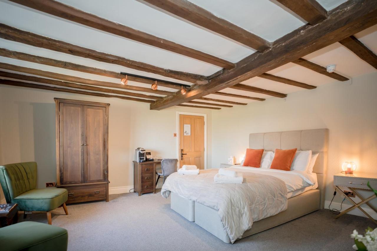 Tottington Manor Hotel Henfield ภายนอก รูปภาพ
