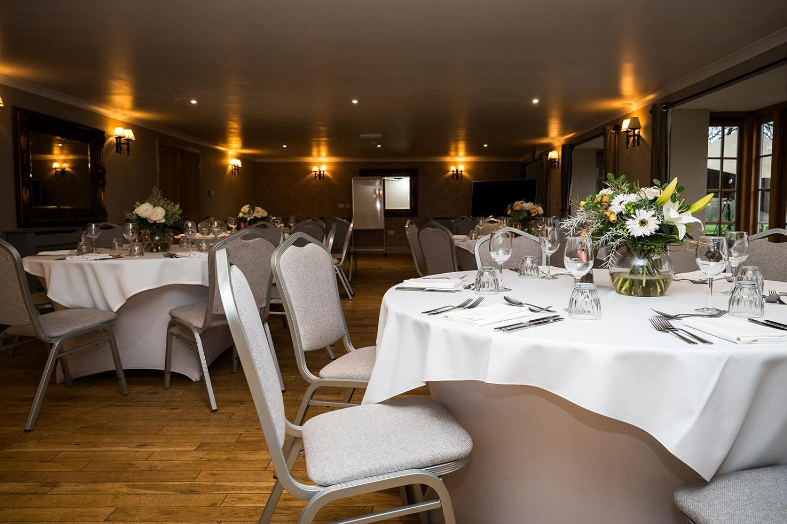 Tottington Manor Hotel Henfield ภายนอก รูปภาพ