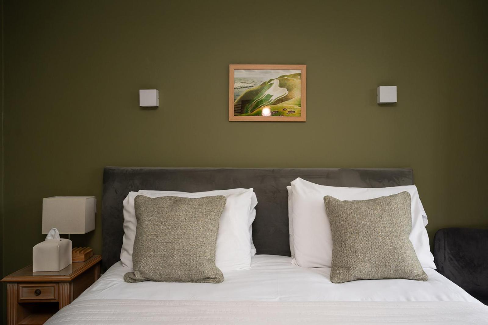 Tottington Manor Hotel Henfield ภายนอก รูปภาพ